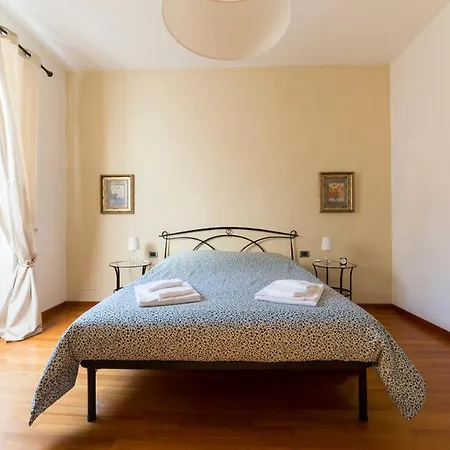 Borgo Pinti Frescos 6 Sleeps *