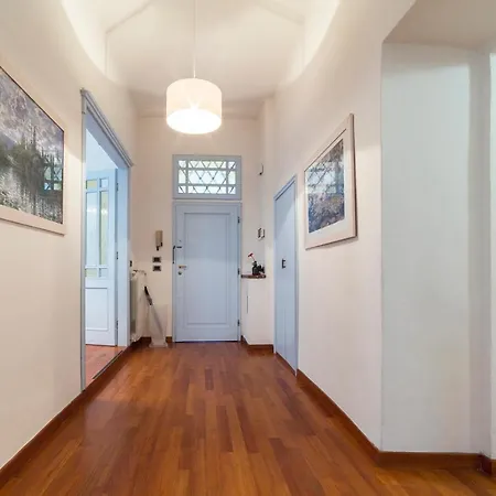 Apartment Borgo Pinti Frescos 6 Sleeps